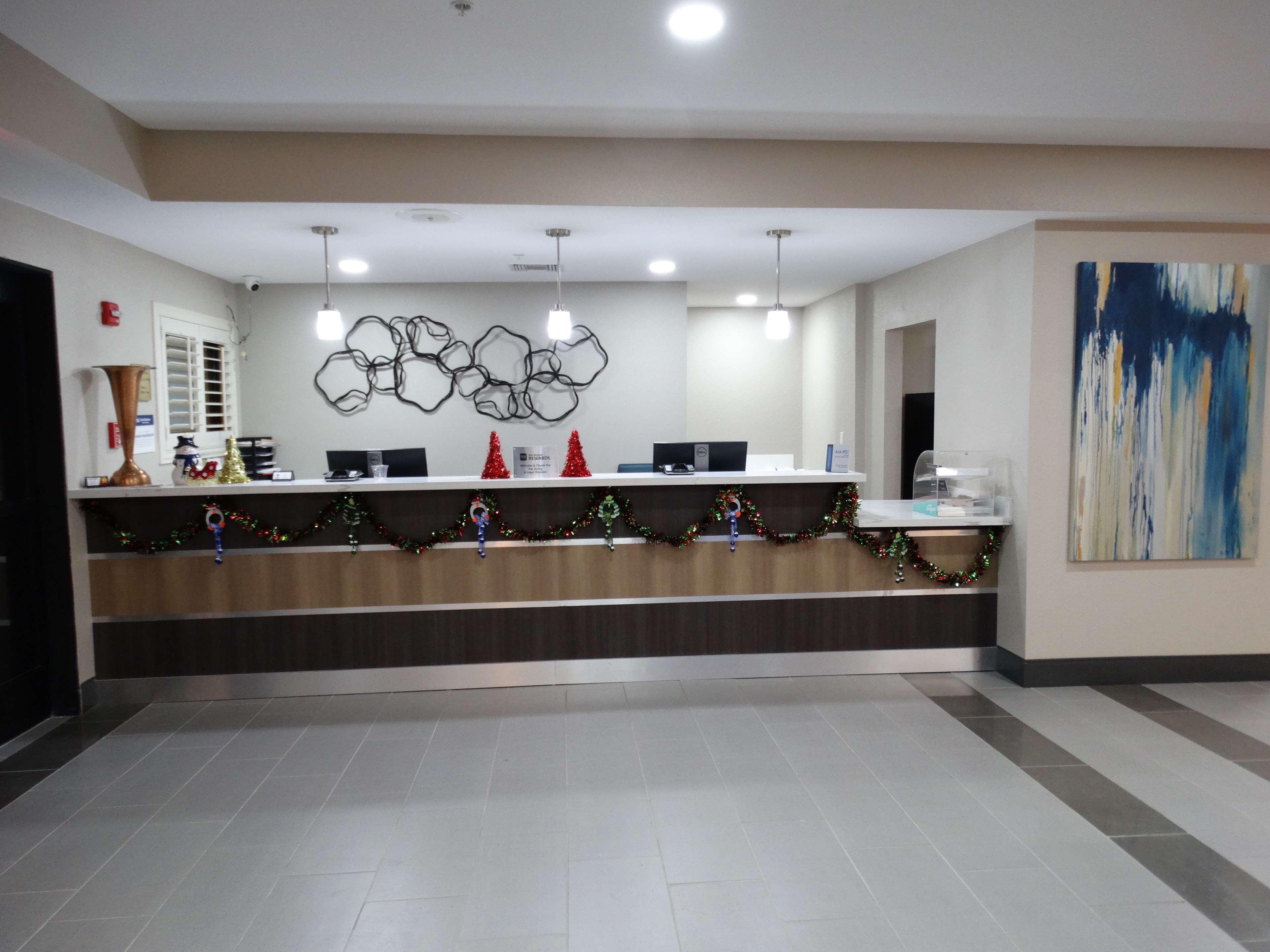 Best Western Plus Safford Interior photo