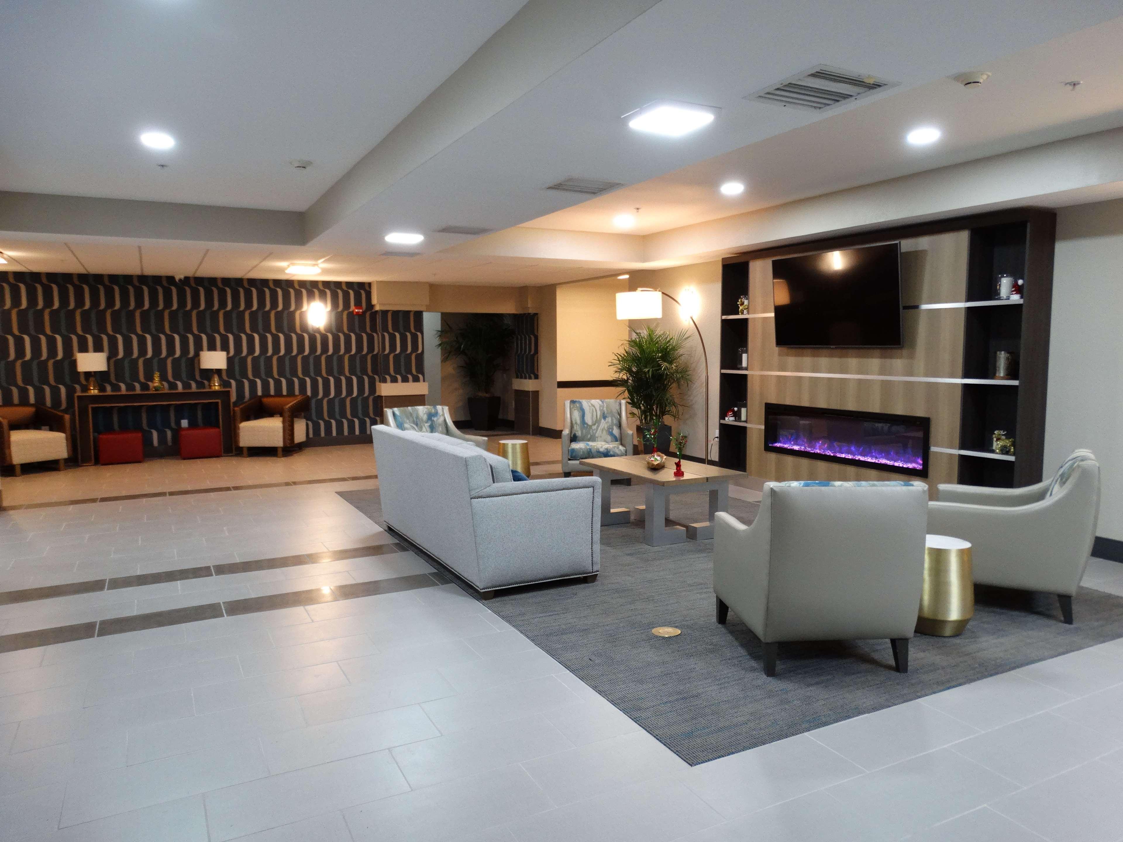 Best Western Plus Safford Interior photo