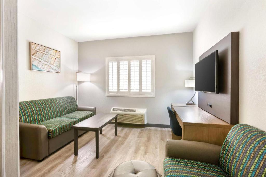 Best Western Plus Safford Exterior photo