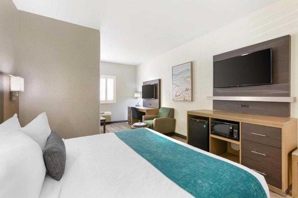 Best Western Plus Safford Exterior photo